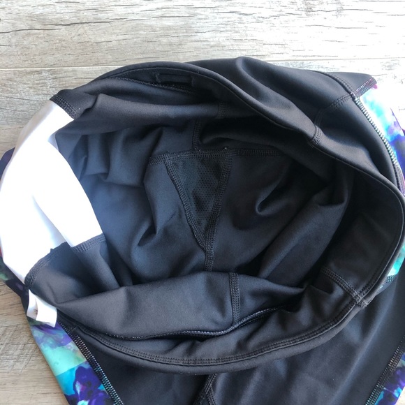 Athleta Floral And Mesh Leggings - Picture 10 of 10